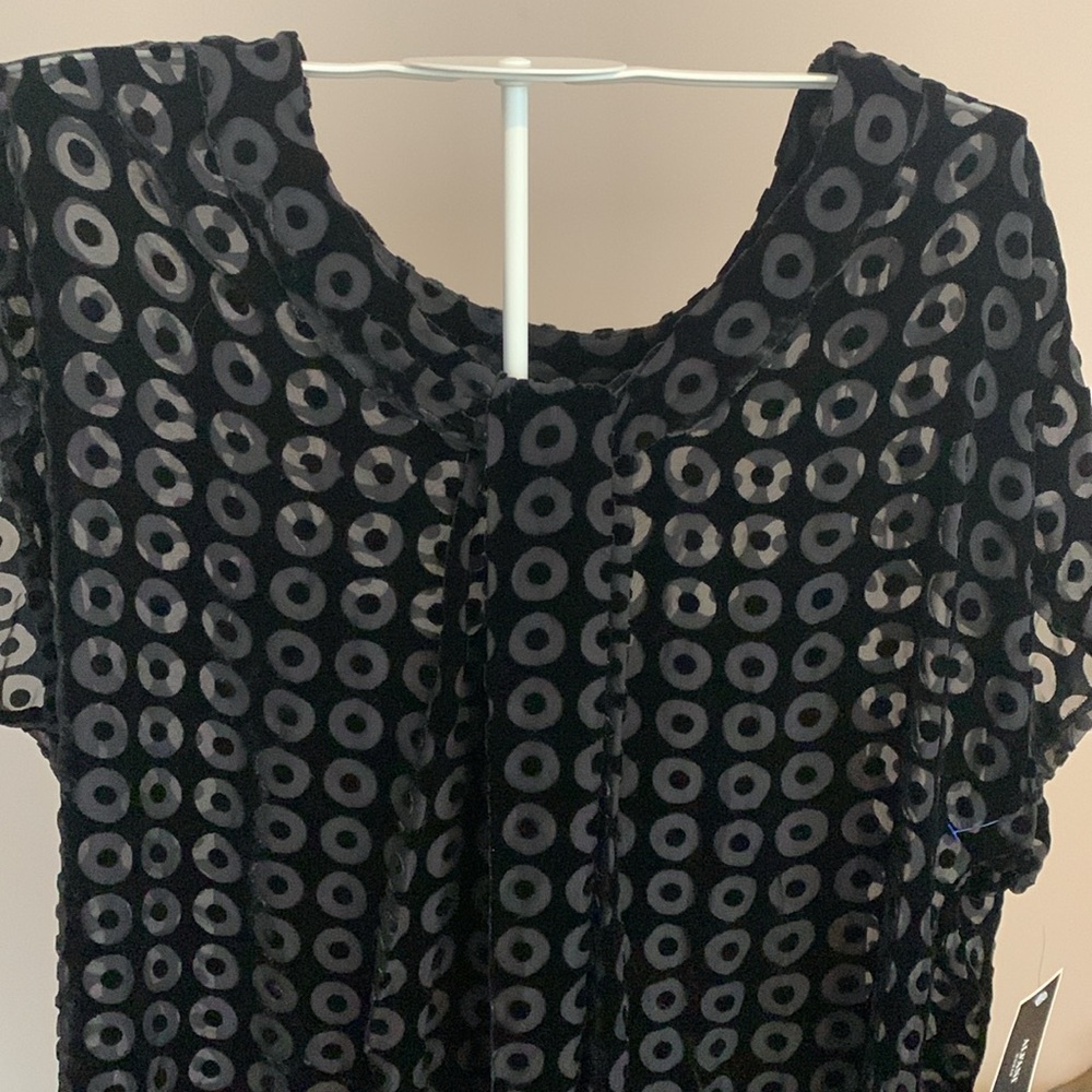 Alfani silk and rayon blouse. NWT. Retail 60‎ - Picture 5 of 5